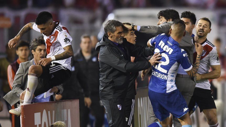 Otra sanción a River por la pelea entre Enzo Pérez y Centurión