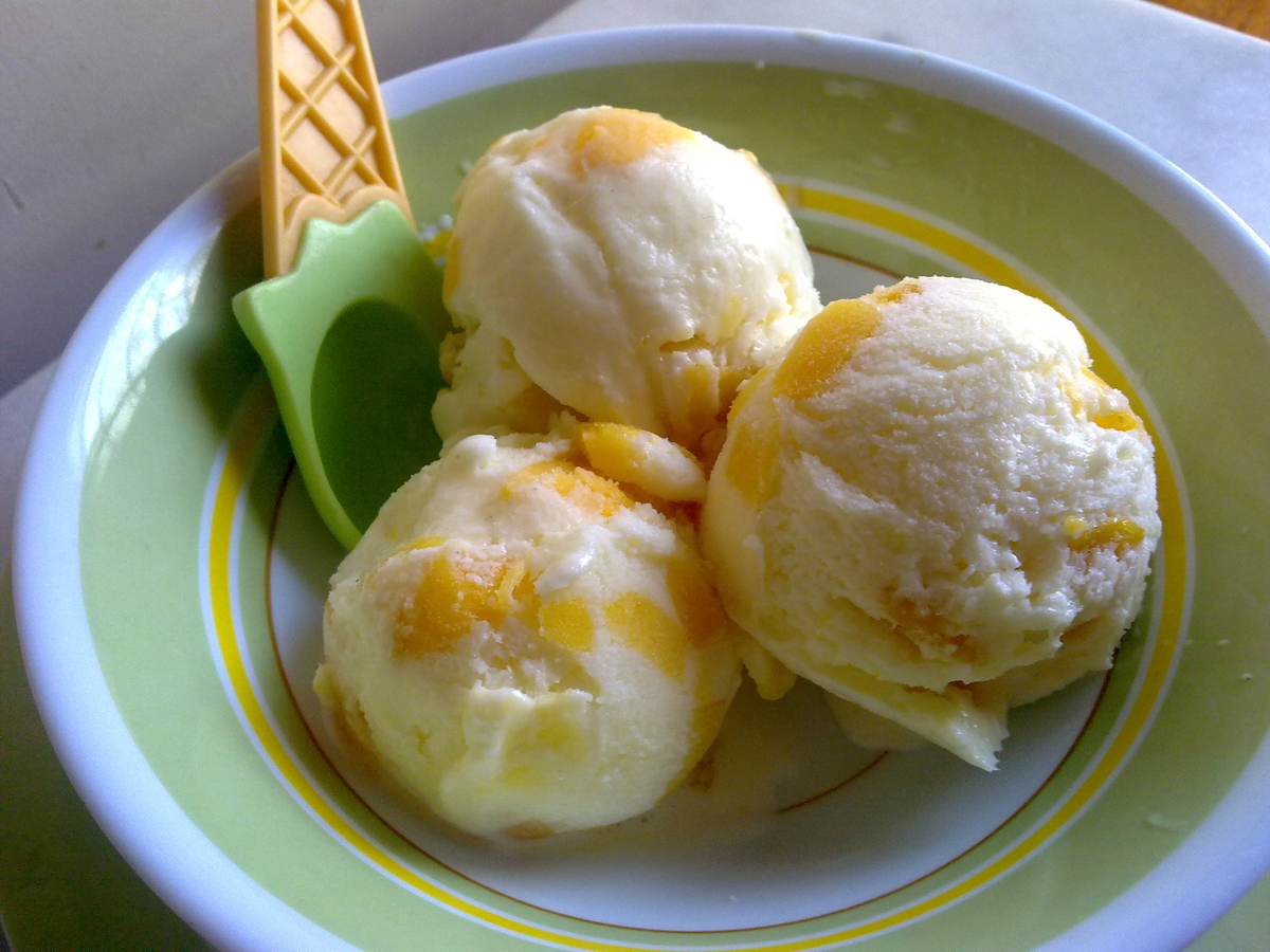 El helado de durazno es perfecto para hacer en casa y disfrutar junto a la familia o con amigos en días de mucho calor. El helado de durazno es perfecto para hacer en casa y disfrutar junto a la familia o con amigos en días de mucho calor.