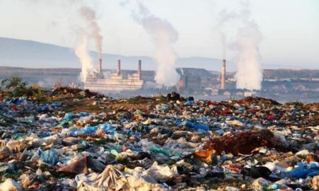 Los residuos que generan las industrias en todo el territorio generan contaminación del aire y del agua. Los residuos que generan las industrias en todo el territorio generan contaminación del aire y del agua.