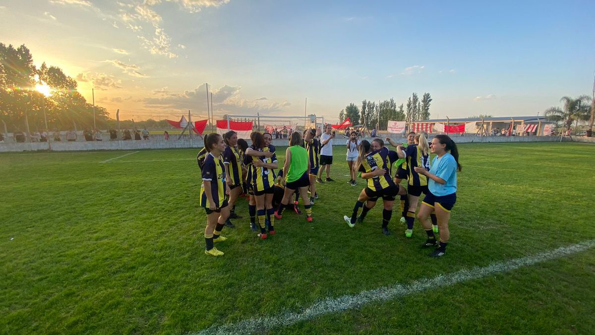 El Quillá derrotó a Unión en penales y es campeón de la Liga Santafesina femenina.