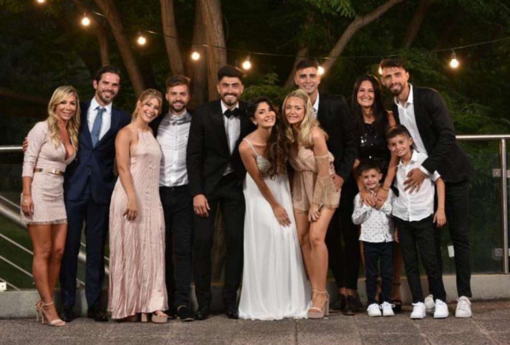 Fernando Gago ya se muestra con Verónica Laffitte.