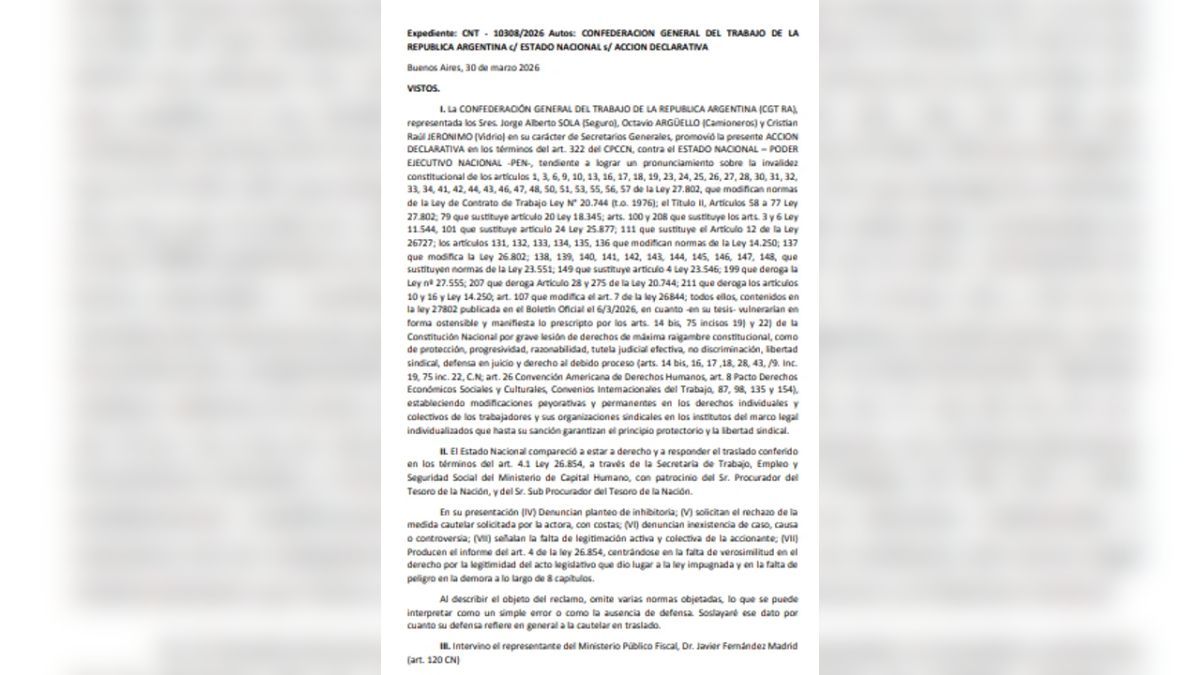 La CGT logró frenar en la Justicia los puntos más polémicos de la Ley de Modernización Laboral. La CGT logró frenar en la Justicia los puntos más polémicos de la Ley de Modernización Laboral.