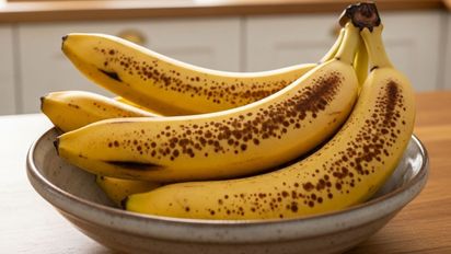 Hace mal comer la parte marrón de la banana: qué dice la ciencia