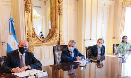 La iniciativa contará con el aporte de 100 millones de dólares de la CAF - Banco de Desarrollo de América Latina y 24,6 millones de Santa Fe. La iniciativa contará con el aporte de 100 millones de dólares de la CAF - Banco de Desarrollo de América Latina y 24,6 millones de Santa Fe.