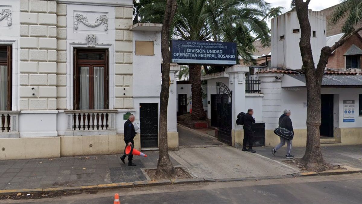 El policía prestaba servicios en la División Unidad Operativa Federal ubicada en 9 de Julio al 200.