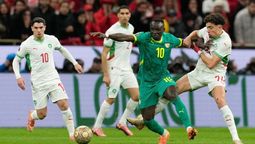 Fallo histórico: la confederación africana le sacó la copa a Senegal y se la otorgó a Marruecos.