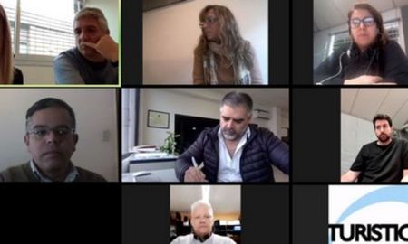El objetivo del acuerdo fue propiciar el intercambio de experiencias entre las partes, con el compromiso de promover los proyectos y actividades que resulten necesarias para facilitar el desarrollo del turismo en Rosario y fomentar la actividad de los hostels. Se realizó con una reunión virtual y la participación de represenantes de esa secretaría, del Ente Turístico (ETUR) de la comuna, la Federación Gremial de Comercio e Industria y la Cámara de Hostels locales. El objetivo del acuerdo fue propiciar el intercambio de experiencias entre las partes, con el compromiso de promover los proyectos y actividades que resulten necesarias para facilitar el desarrollo del turismo en Rosario y fomentar la actividad de los hostels. Se realizó con una reunión virtual y la participación de represenantes de esa secretaría, del Ente Turístico (ETUR) de la comuna, la Federación Gremial de Comercio e Industria y la Cámara de Hostels locales.