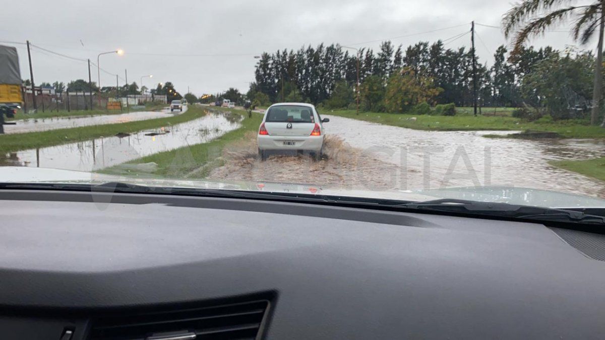 En Santo Tomé las calles también se vieron afectadas. Así estaba la zona de Obispo Gelabert&nbsp; y Buenos Aires en la mañana de este sábado.&nbsp;
