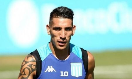 centurion se va al club que le gano el ascenso a maradona centurion se va al club que le gano el ascenso a maradona