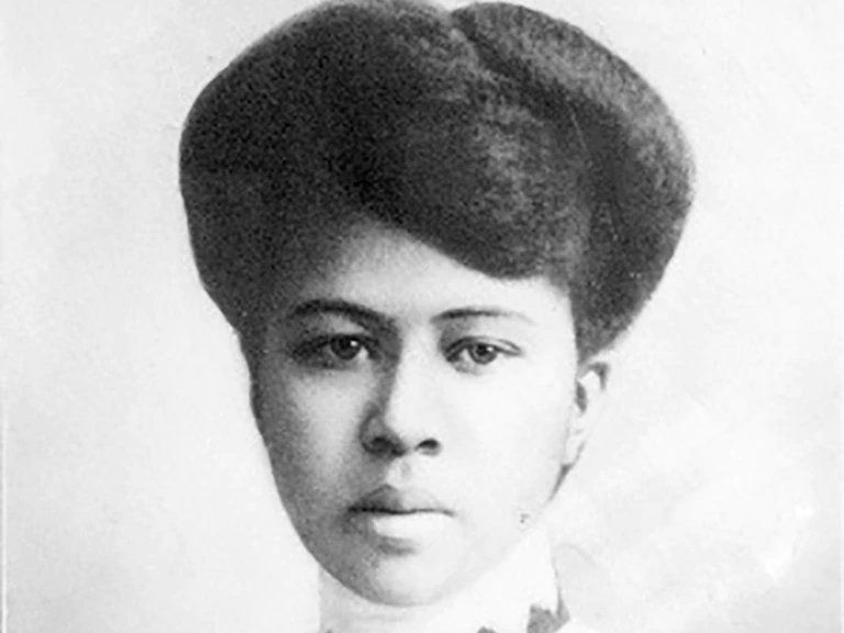 Julia A. Lyoni, la esposa de Barney Ford, que sufrió sus mismos padecimientos.