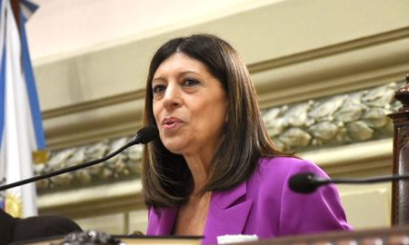 Clara García fue reelecta como presidenta de la Cámara de Diputados de Santa Fe. Clara García fue reelecta como presidenta de la Cámara de Diputados de Santa Fe.