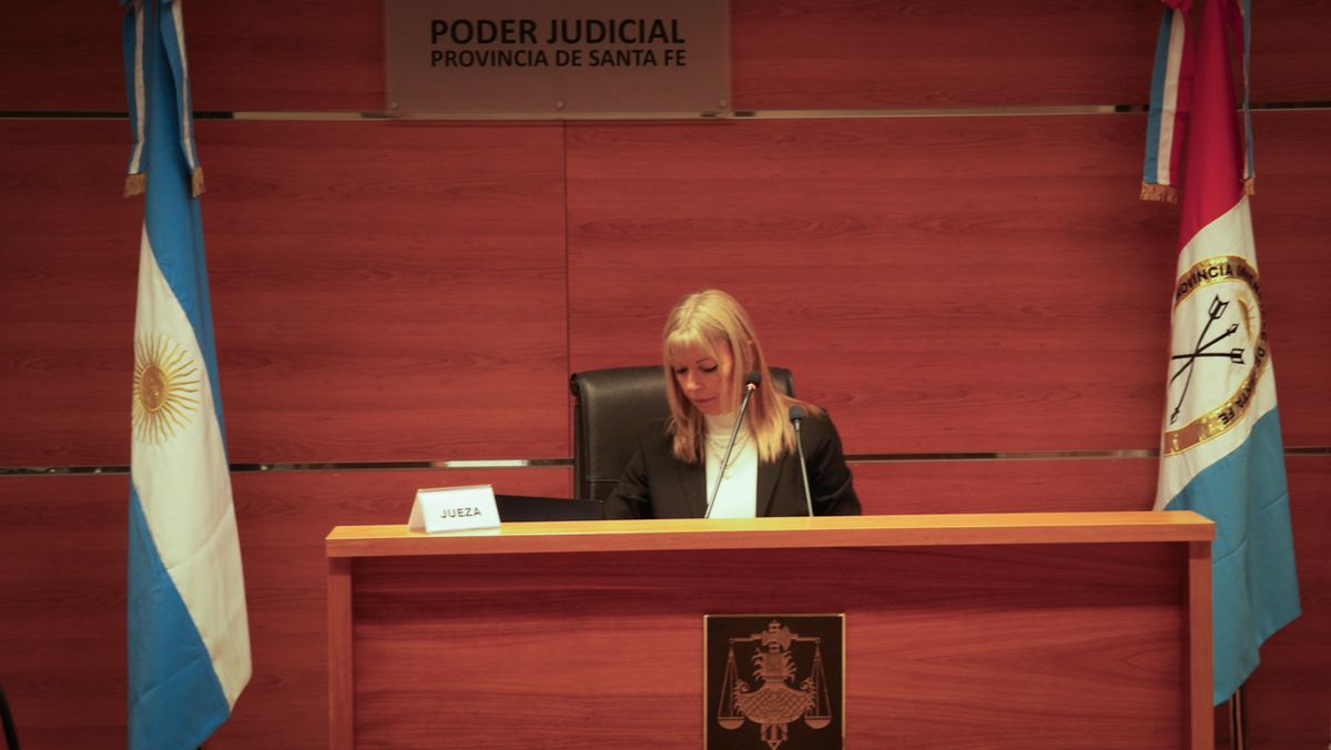 La jueza Rosana Carrara presidió la audiencia de juicio abreviado y condenó a Martínez como coautor del robo