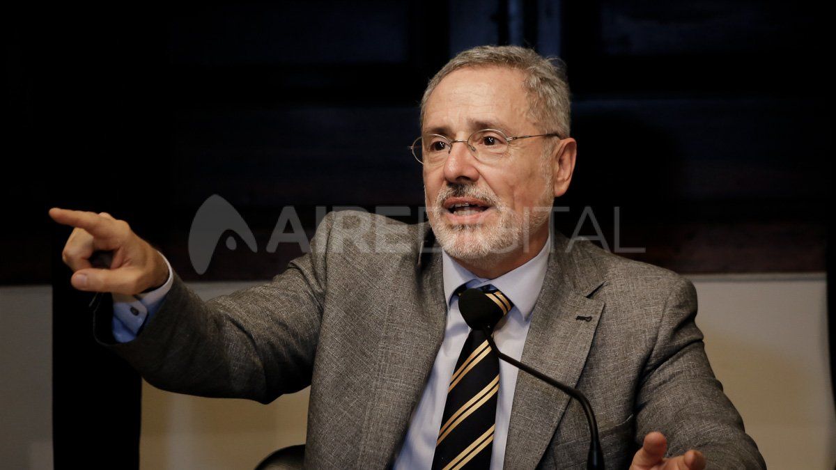 El ministro Sain presento una parte de la reforma de seguridad que impulsa.&nbsp;