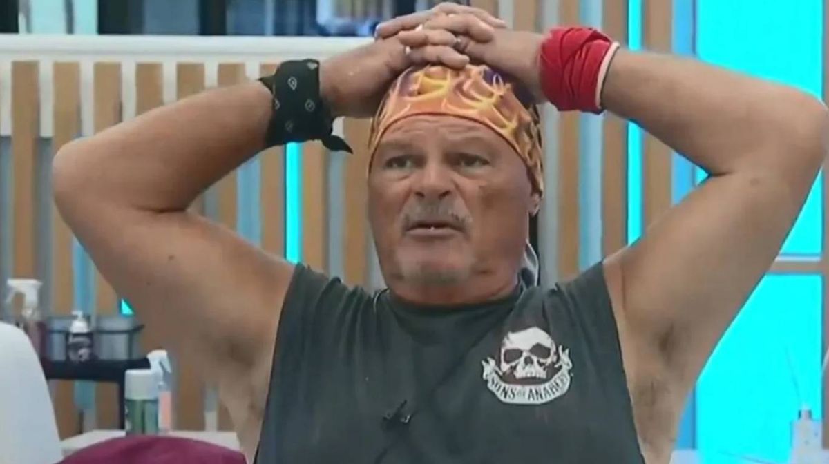 Alfa de Gran Hermano abandonó el Sanatorio Las Lomas.