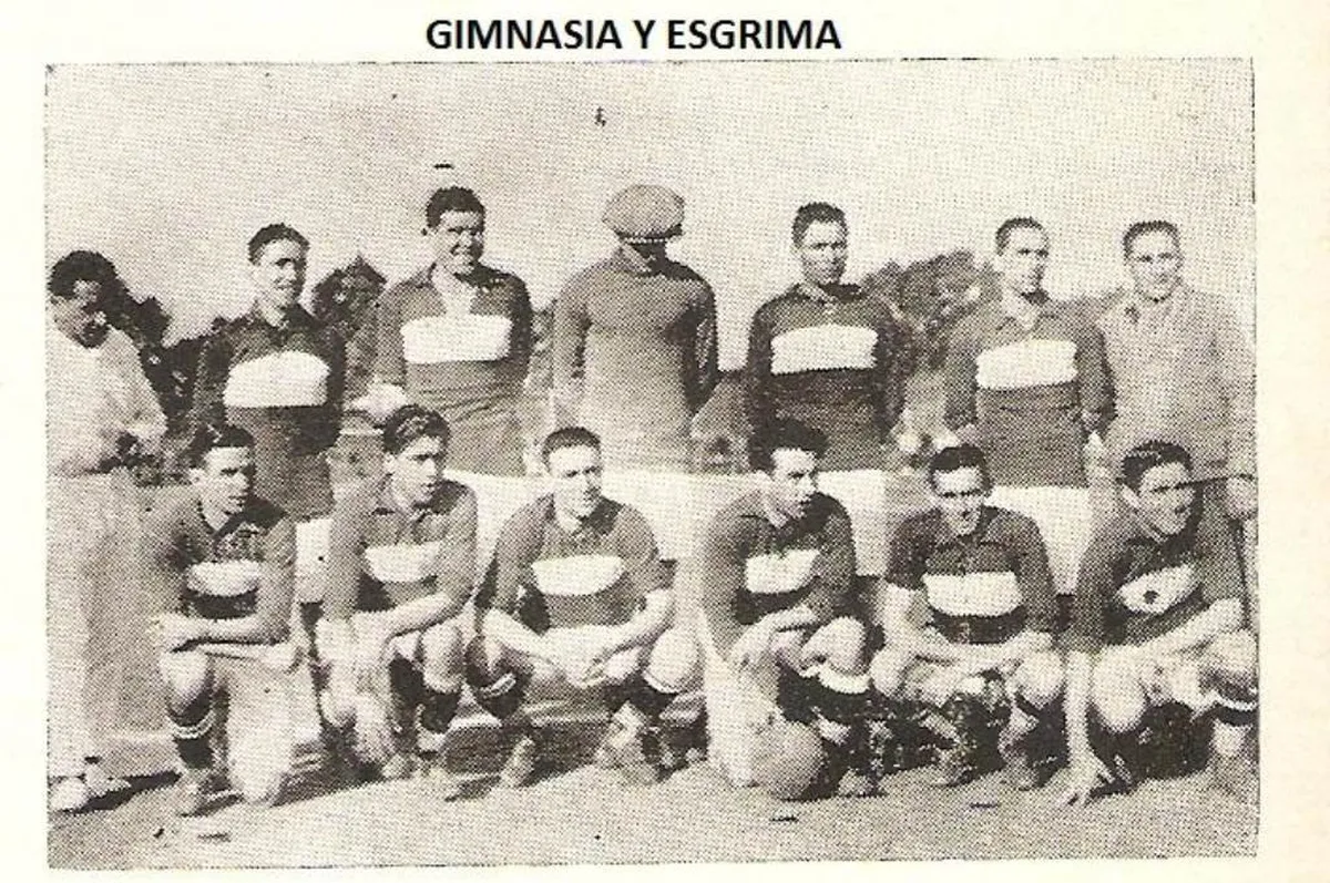 En el año 1931 Gimnasia y Esgrima de Ciudadela supo dar su primera vuelta olímpica en lo que fue el primer certamen profesional del fútbol argentino.