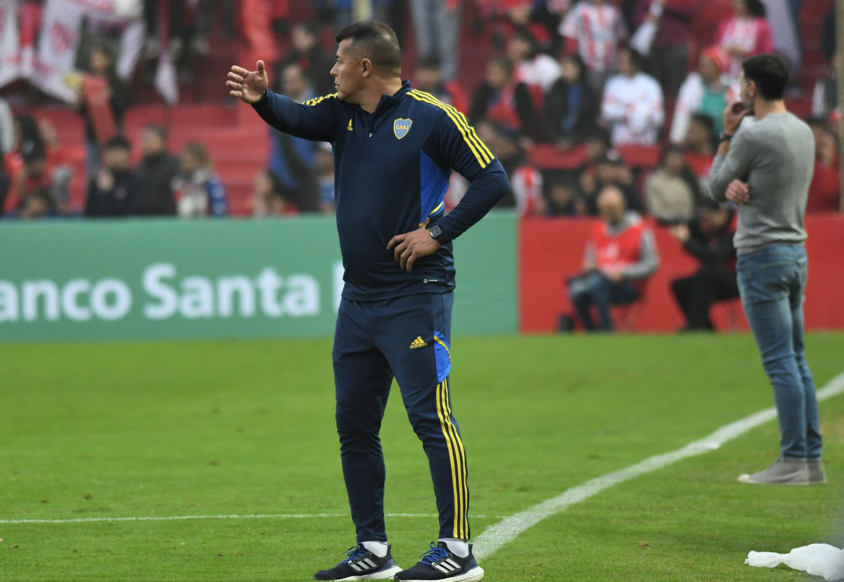 Jorge Almirón en Santa Fe durante el partido de Unión vs Boca. Jorge Almirón en Santa Fe durante el partido de Unión vs Boca.