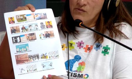Roxana Oscanoa de la Asociación Autismo Santa Fe pasó por los estudios de AIRE. Roxana Oscanoa de la Asociación Autismo Santa Fe pasó por los estudios de AIRE.
