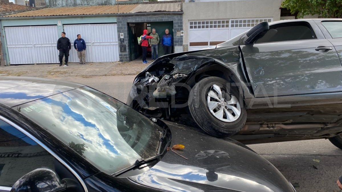 El llamativo accidente ocurrió en Av. Perón al 3400.