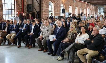 La actividad contó con la participación de representantes de instituciones intermedias de la ciudad y autoridades locales y del área metropolitana. La actividad contó con la participación de representantes de instituciones intermedias de la ciudad y autoridades locales y del área metropolitana.