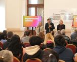 El gobernador de la provincia, Maximiliano Pullaro, encabezó la entrega de viviendas junto a la diputada nacional, Gisela Scaglia y funcionarios del Gabinete. El gobernador de la provincia, Maximiliano Pullaro, encabezó la entrega de viviendas junto a la diputada nacional, Gisela Scaglia y funcionarios del Gabinete.