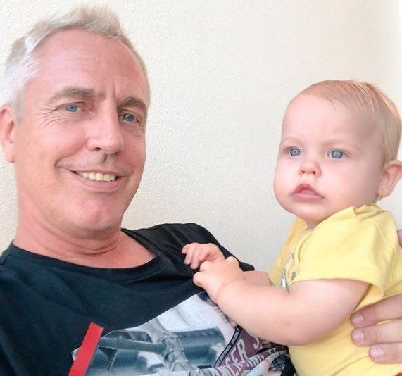 El emotivo reencuentro de Marley con la mujer que llevó a Mirko en su vientre