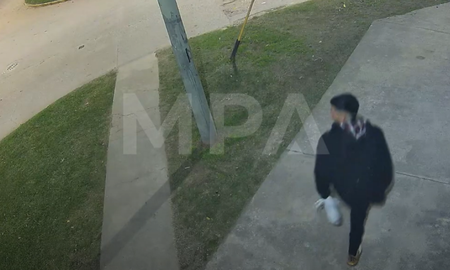 El principal sospechoso fue captado por cámaras del barrio en donde vivía la vícctima. El principal sospechoso fue captado por cámaras del barrio en donde vivía la vícctima.