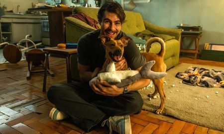 Te contamos de qué trata Caramelo, la conmovedora película de Netflix sobre un perro y un chef. Te contamos de qué trata Caramelo, la conmovedora película de Netflix sobre un perro y un chef.