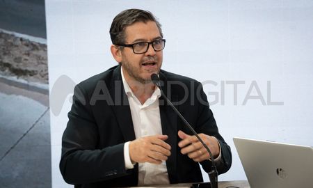 Mastropaolo contó los beneficios de los jubilados para fin de año. Mastropaolo contó los beneficios de los jubilados para fin de año.
