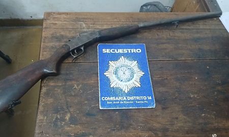 Un violento episodio de maltrato animal ocurrió este viernes por la tarde en San José del Rincón. Un violento episodio de maltrato animal ocurrió este viernes por la tarde en San José del Rincón.