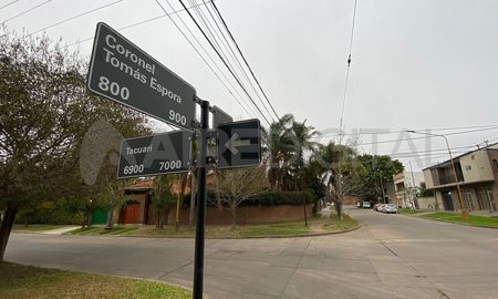 El suceso tuvo lugar en jurisdicción de la Comisaría Octava y se sospecha que los ladrones hicieron inteligencia previa al robo. El suceso tuvo lugar en jurisdicción de la Comisaría Octava y se sospecha que los ladrones hicieron inteligencia previa al robo.