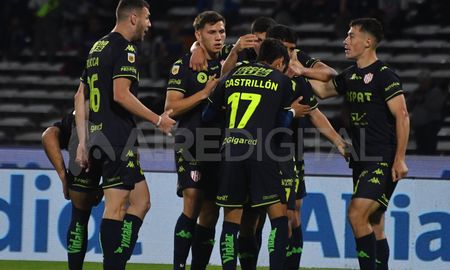 Unión igualó con Talleres, ya no le quedan partidos pendientes y cerrará el campeonato de la Liga Profesional el sábado, cuando reciba a Central Córdoba de Santiago del Estero. Unión igualó con Talleres, ya no le quedan partidos pendientes y cerrará el campeonato de la Liga Profesional el sábado, cuando reciba a Central Córdoba de Santiago del Estero.