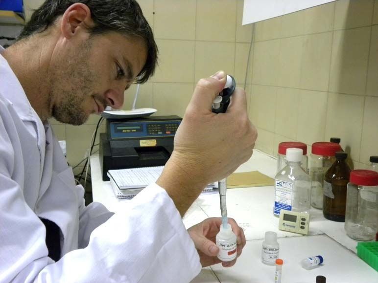 Laboratorio del Conicet Rosario producirá kits de detección de HPV