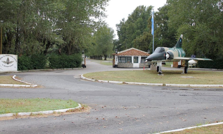Falleció un paracaidista durante un entrenamiento en la Base Aérea de Tandil Falleció un paracaidista durante un entrenamiento en la Base Aérea de Tandil