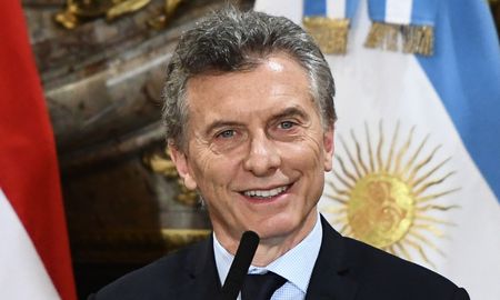 hasta macri le agradecio a rojo