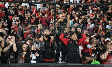 Patronato anunció que pondrá a la venta entrada para no socios para el partido frente a Colón. Patronato anunció que pondrá a la venta entrada para no socios para el partido frente a Colón.