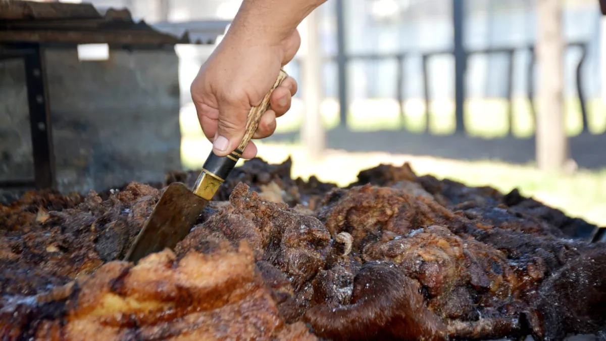 Esta receta de salmuera es ideal para el asado del Día del Padre. Esta receta de salmuera es ideal para el asado del Día del Padre.