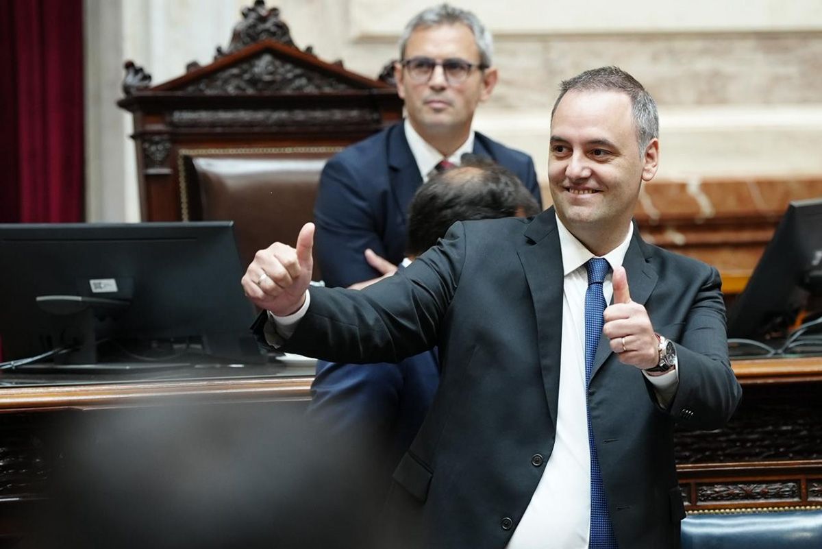 La exposici&oacute;n de Adorni se desarroll&oacute; en un clima atravesado por un bajo nivel de intercambio pol&iacute;tico, propio del actual Congreso nacional.