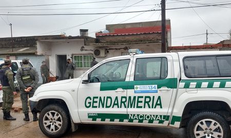 Padre Catena al 4200. El domicilio que allanó Gendarmería para dar con Ojeda. Padre Catena al 4200. El domicilio que allanó Gendarmería para dar con Ojeda.