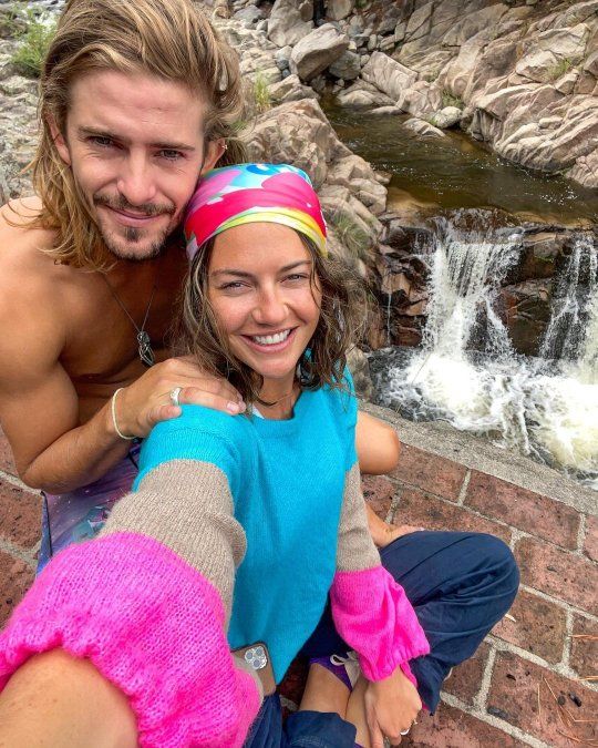Sofi Jujuy con su nuevo novio disfrutando de las vacaciones de verano.