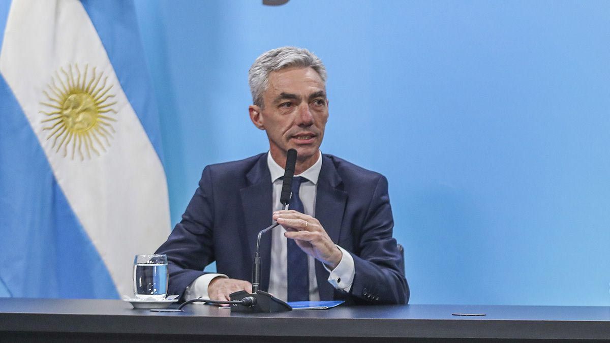 El ministro de Transporte de la Naci&oacute;n,&nbsp;Mario Meoni, muri&oacute; el pasado viernes por la noche tras volcar con su veh&iacute;culo en la ruta nacional 7 a la altura del kil&oacute;metro 112, cerca de la localidad bonaerense de San Andr&eacute;s de Giles.&nbsp;