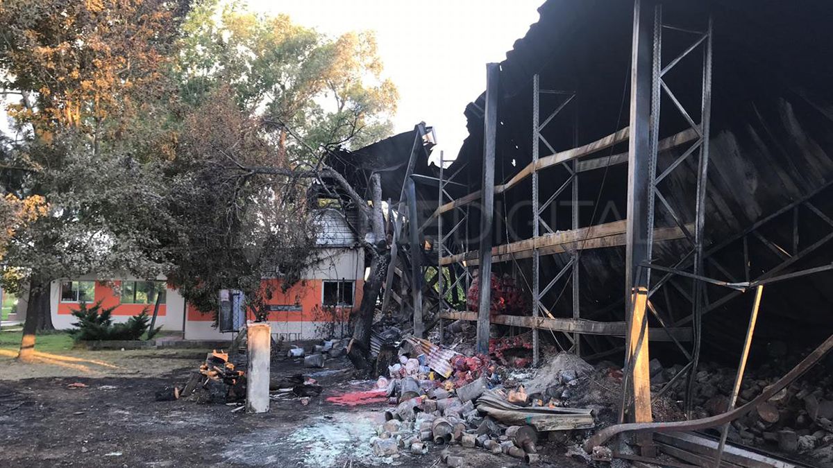 Así quedó la firma tras el incendio.