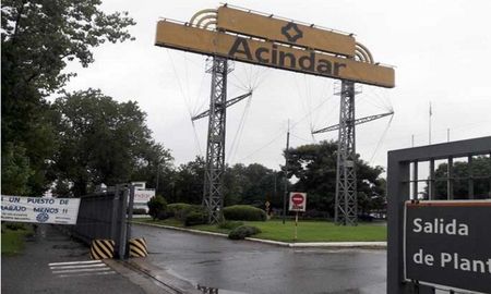 Grupo Acindar paralizará sus plantas fabriles durante un mes por caída de ventas Grupo Acindar paralizará sus plantas fabriles durante un mes por caída de ventas