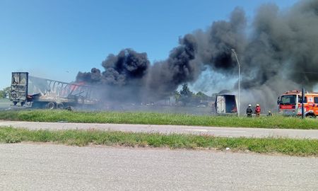 El senador provincial Felipe Michlig anunció que este miércoles 14 de enero comenzarán formalmente los trabajos para la construcción de la rotonda en la intersección de la Ruta Nacional N° 34 y la Ruta Provincial N° 39, donde han habido varios accidentes fatales. El senador provincial Felipe Michlig anunció que este miércoles 14 de enero comenzarán formalmente los trabajos para la construcción de la rotonda en la intersección de la Ruta Nacional N° 34 y la Ruta Provincial N° 39, donde han habido varios accidentes fatales.