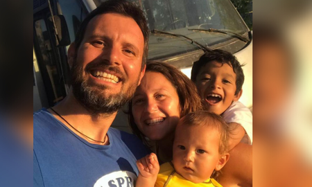 Gastón, Paula, Lucio y Shanti, están a punto de iniciar una nueva etapa en sus vidas. Gastón, Paula, Lucio y Shanti, están a punto de iniciar una nueva etapa en sus vidas.