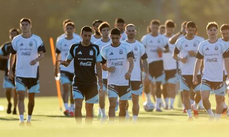 Alarma en la Selección Argentina: Nahuel Molina sufrió un desgarro antes del Mundial 2026 Alarma en la Selección Argentina: Nahuel Molina sufrió un desgarro antes del Mundial 2026