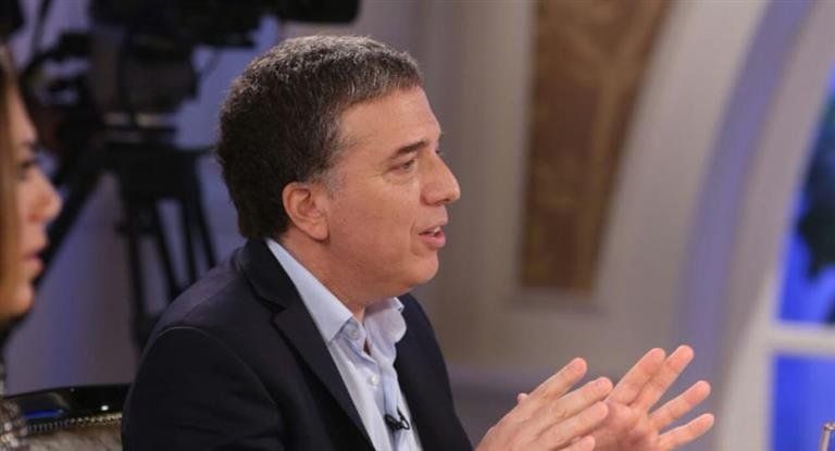 Dujovne defendió al ministro Caputo en la mesa de Mirtha Legrand y prometió una inflación “del 5% en 2020”