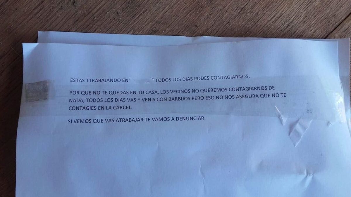 El mensaje fue colgado en ausencia del morador de la vivienda.