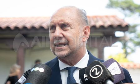El gobernador de Santa Fe Omar Perotti volvió a reprocharle al gobierno nacional la falta de mayor acompañamiento para la lucha contra los narcos.