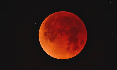 La última Luna de Sangre ocurrió en 2014 y la próxima será el miércoles 26 de mayo. La última Luna de Sangre ocurrió en 2014 y la próxima será el miércoles 26 de mayo.