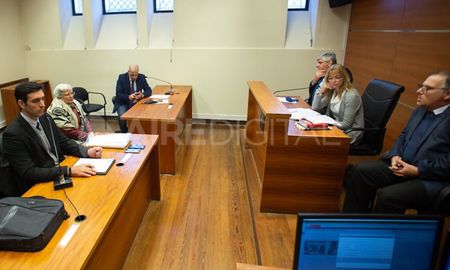 El imputado presenció aceptó los cargos y condena de manera remota desde la cárcel. El imputado presenció aceptó los cargos y condena de manera remota desde la cárcel.